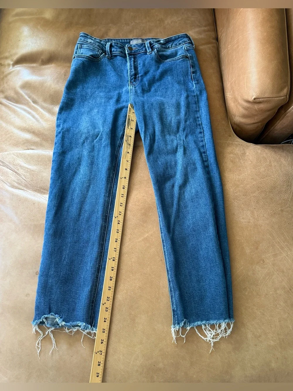 Just USA Women’s Blue Medium Wash Denim Skinny Jeans Frayed Hem Size 10